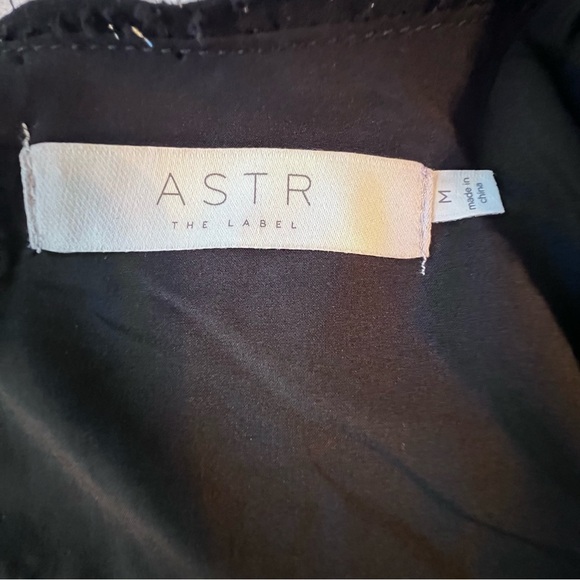 ASTR The Label Caldwell Puff Shoulder Black Glittery Metallic Sweetheart Top M - Picture 10 of 11